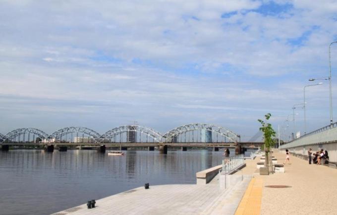 Premium Apartment In Quiet & Historical Area Riga Exterior photo